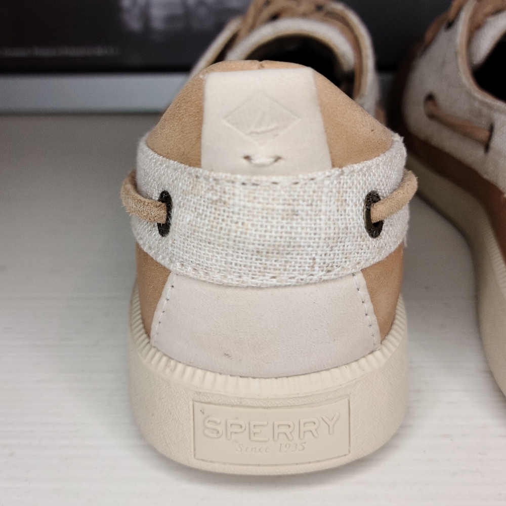 Sperry - Picture 4 of 7